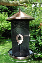 Lade das Bild in den Galerie-Viewer, Vogelfutterstation aus Metall